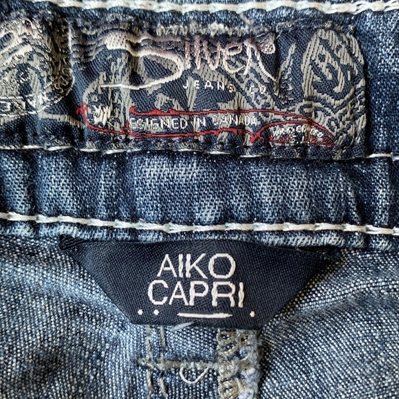 Silver Jeans Co. Aiko Capri Denim Jean Capris - Picture 9 of 11